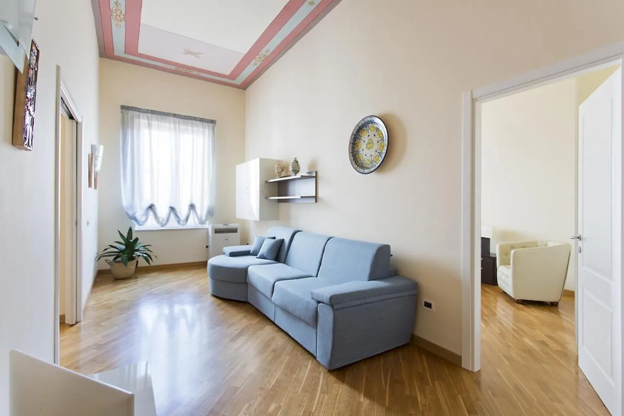 Quattro Canti Luxury Apartment Palermo 0*,  Italy